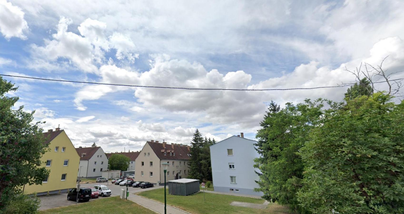 In 2 Bedrooms - 3 Beds * Fischamend