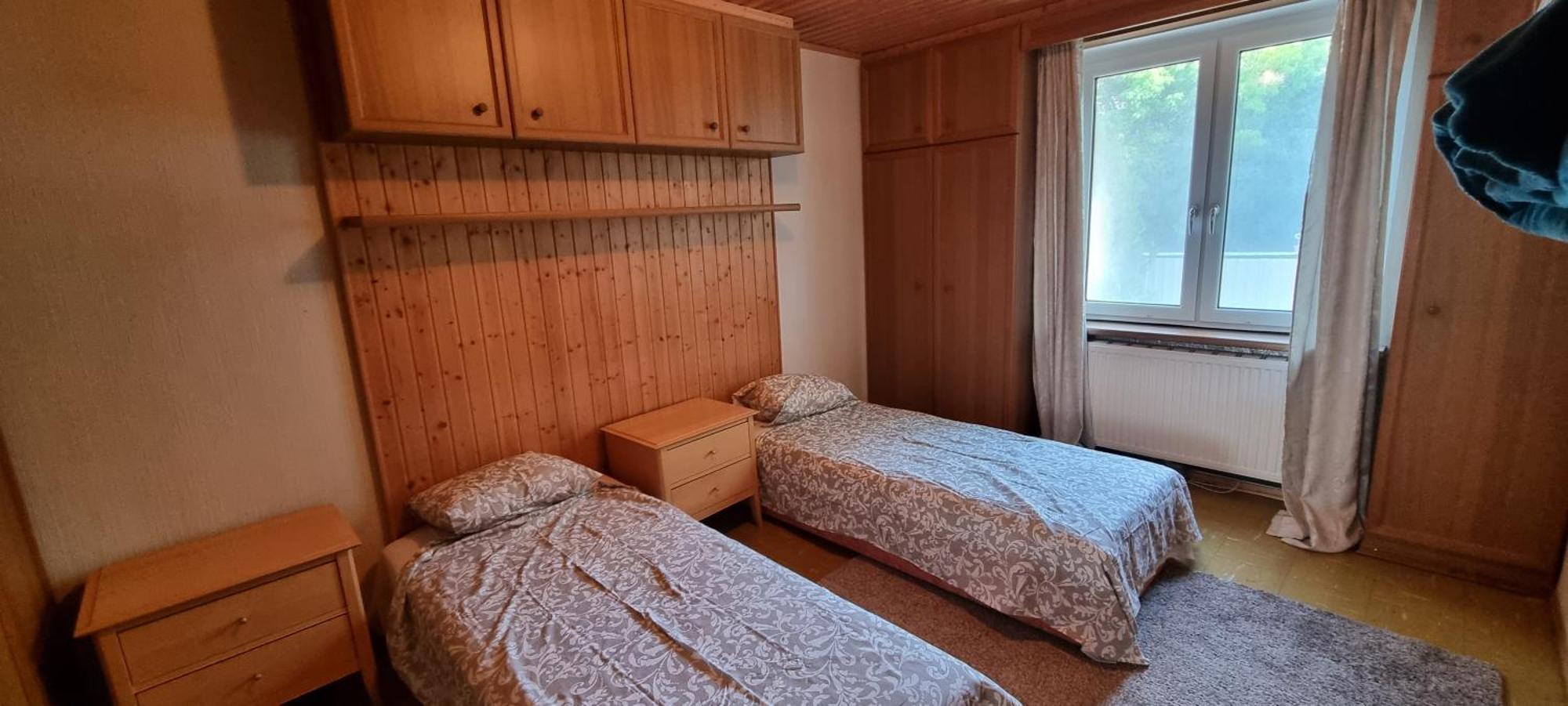 In 2 Bedrooms - 3 Beds Apartment *